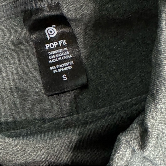 POP Fit Leggings - Picture 4 of 8